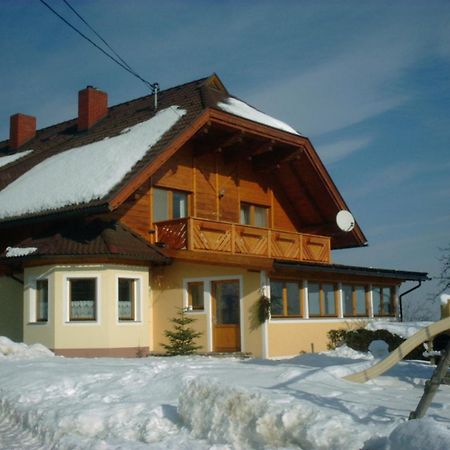 Lindlhof Fam. Taferner Sankt Andrä Exterior foto